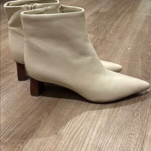 Vince Fane Leather Ankle Bootie - Leather w/ Wood Block Heel